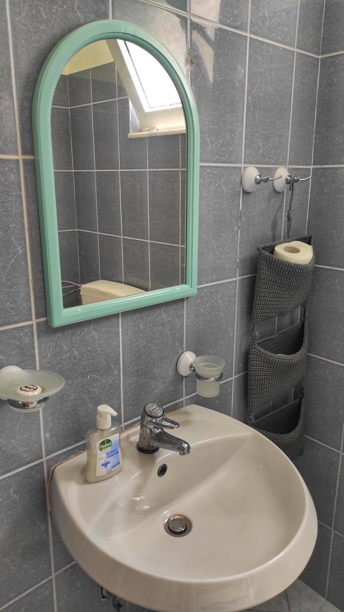 Q Bay Apartments Qëparo Pokoj fotografie